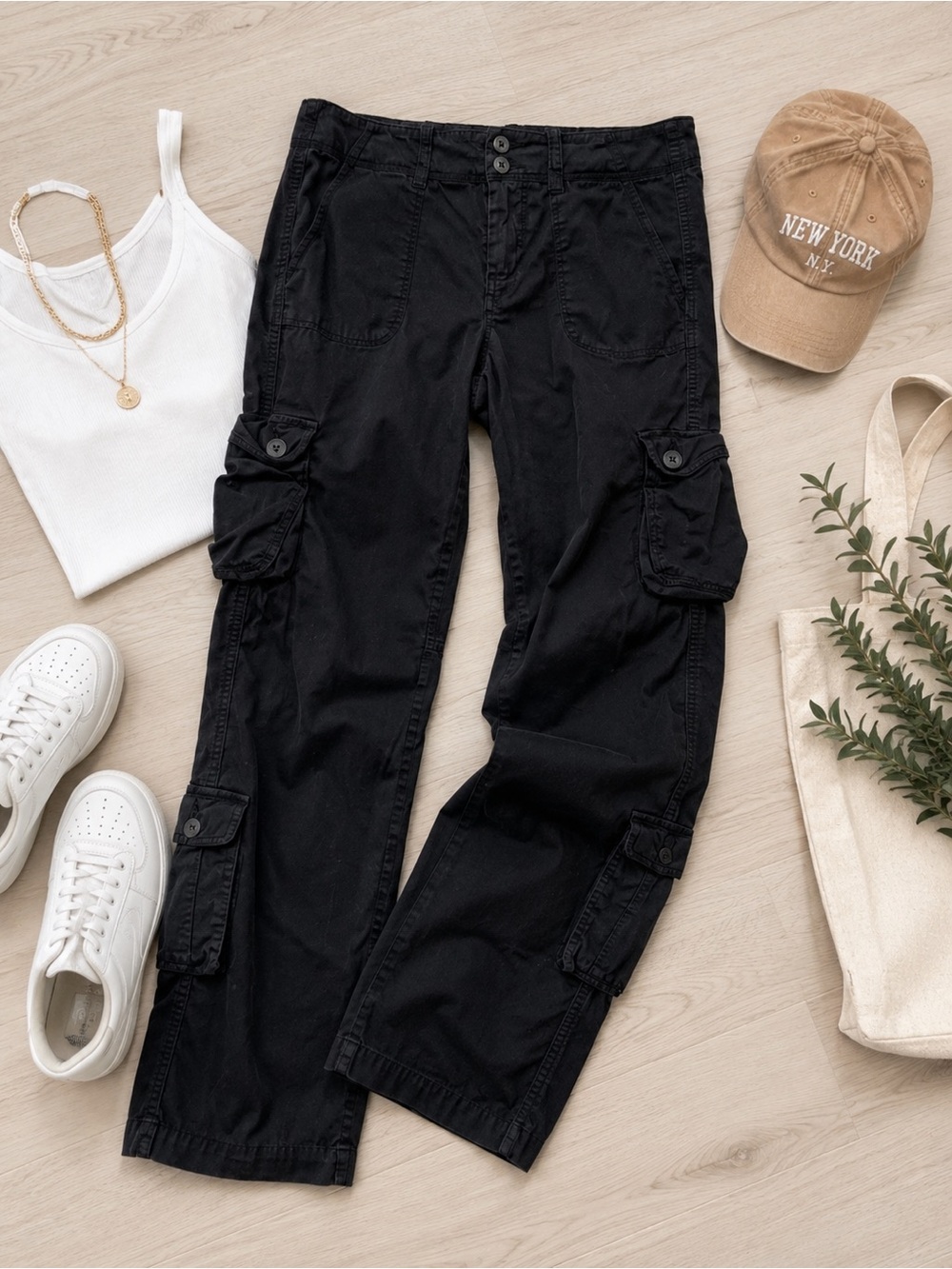Old Navy Black Multi Pocket Straight Leg Cargo Pants Utility Y2K Casual Size 8